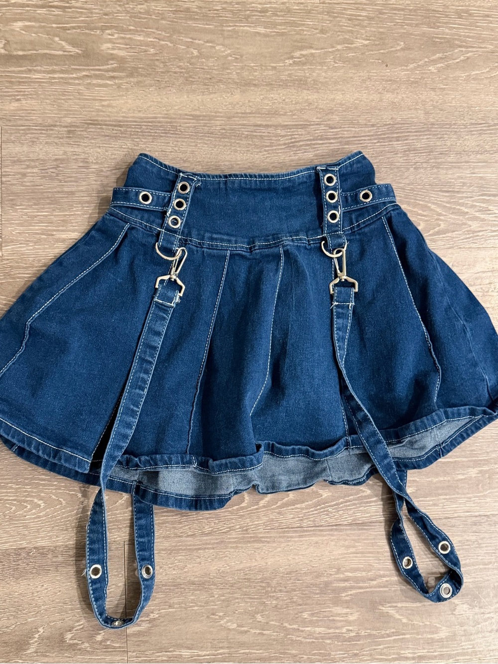 Hot Topic Y2K Denim Mini pleated skirt XS